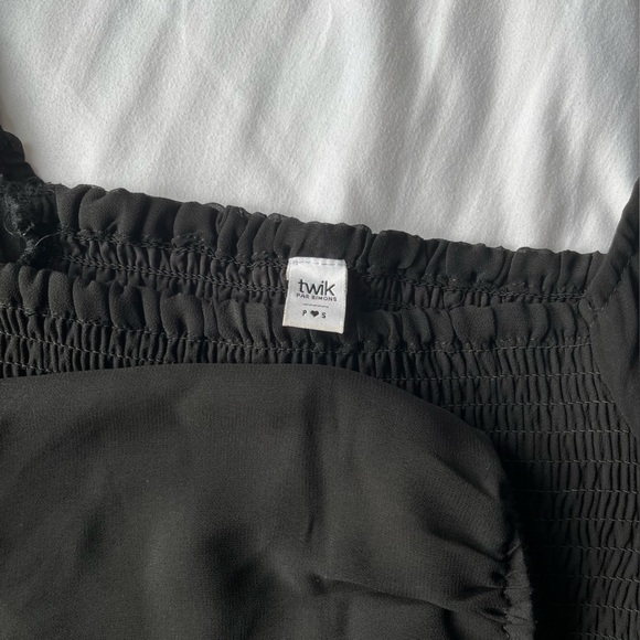 Simons Twik Square Neck Smocked Dress in Black - Picture 4 of 10